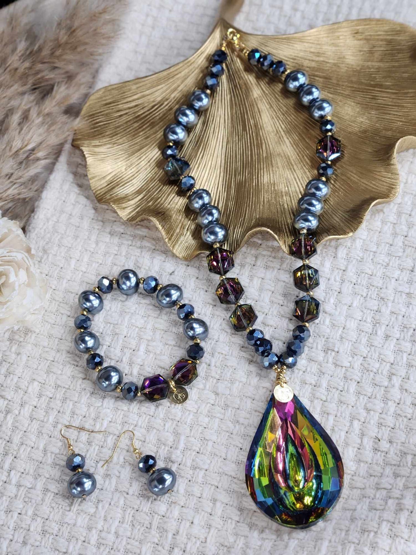Big drop necklace