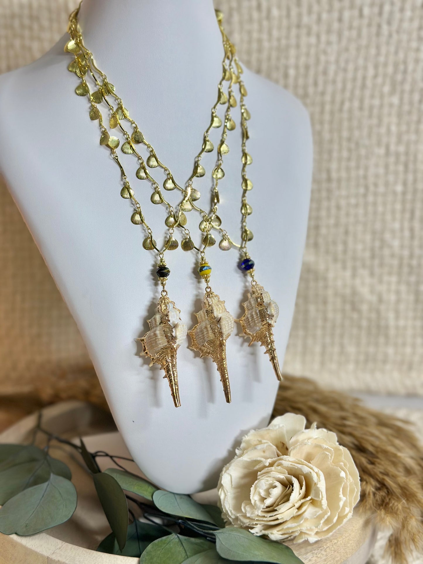 Sea waves necklace