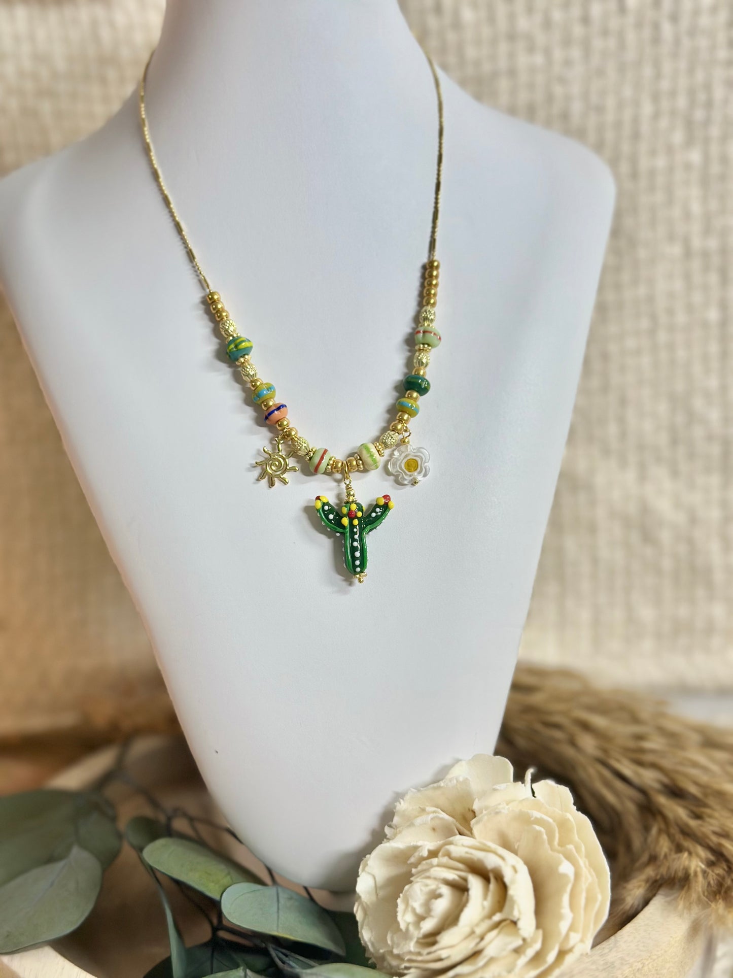 Surprise cactus necklace (limited edition)
