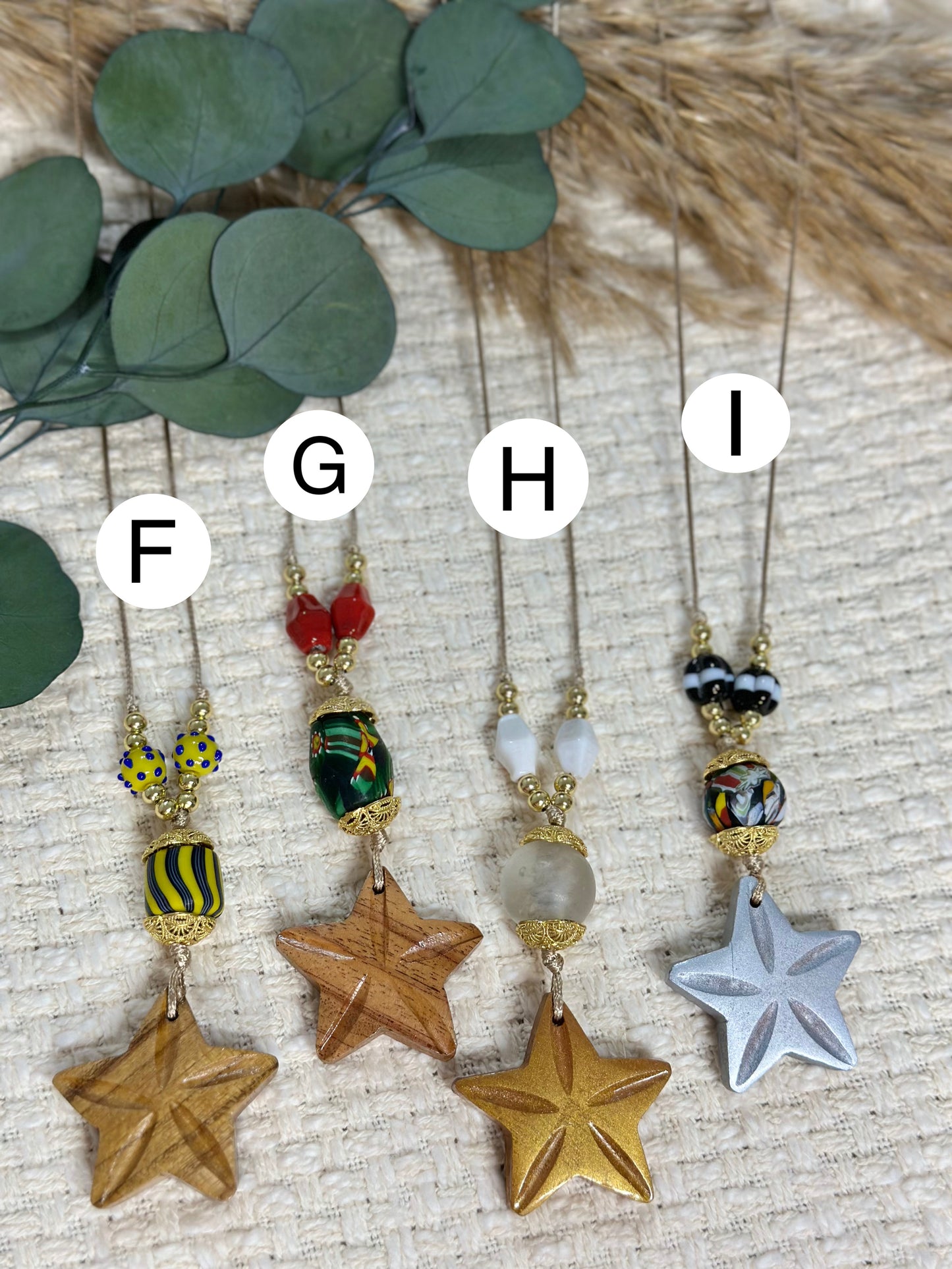 Woody star necklace (RESTOCK)