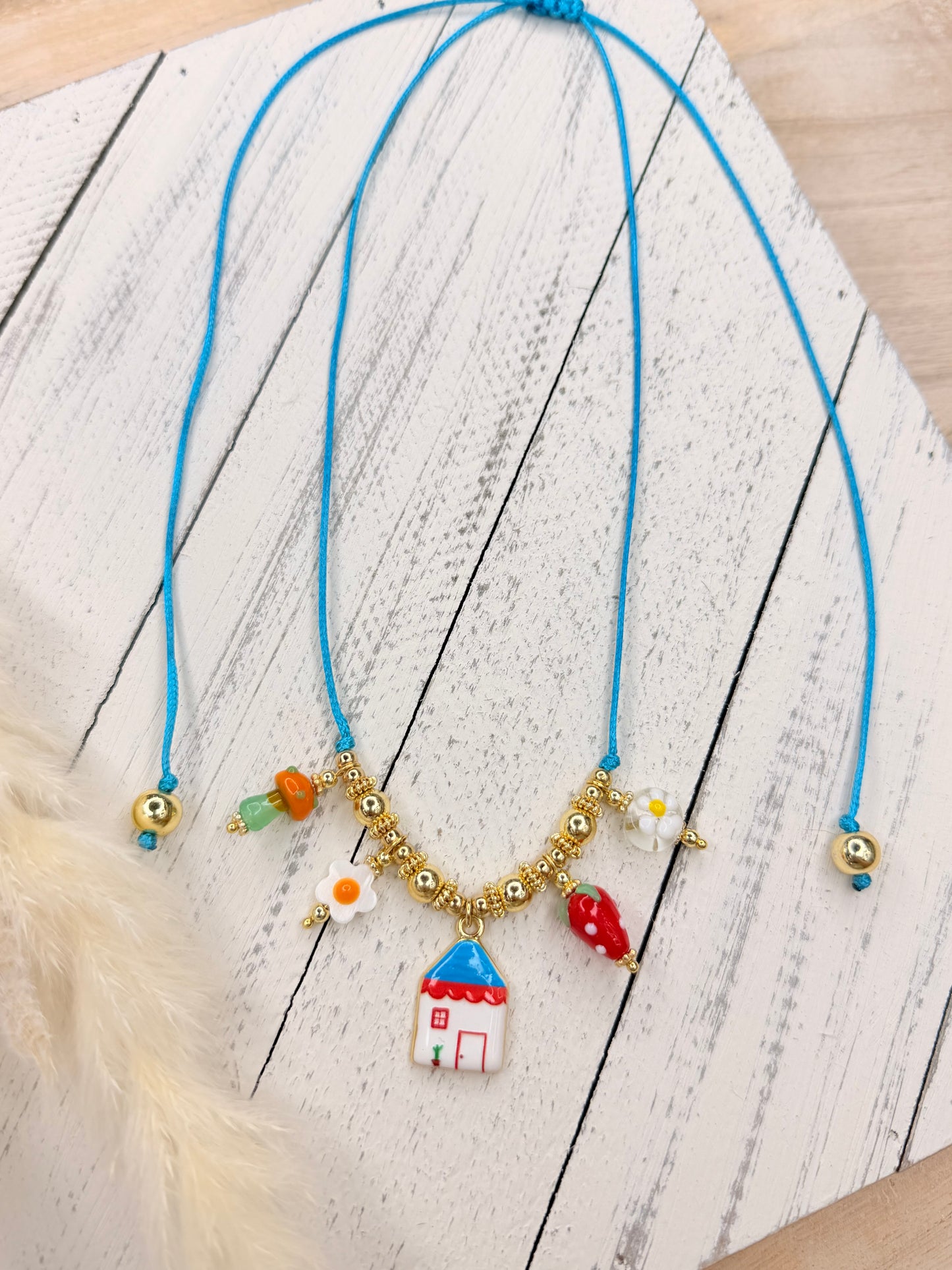 Sweet home necklace
