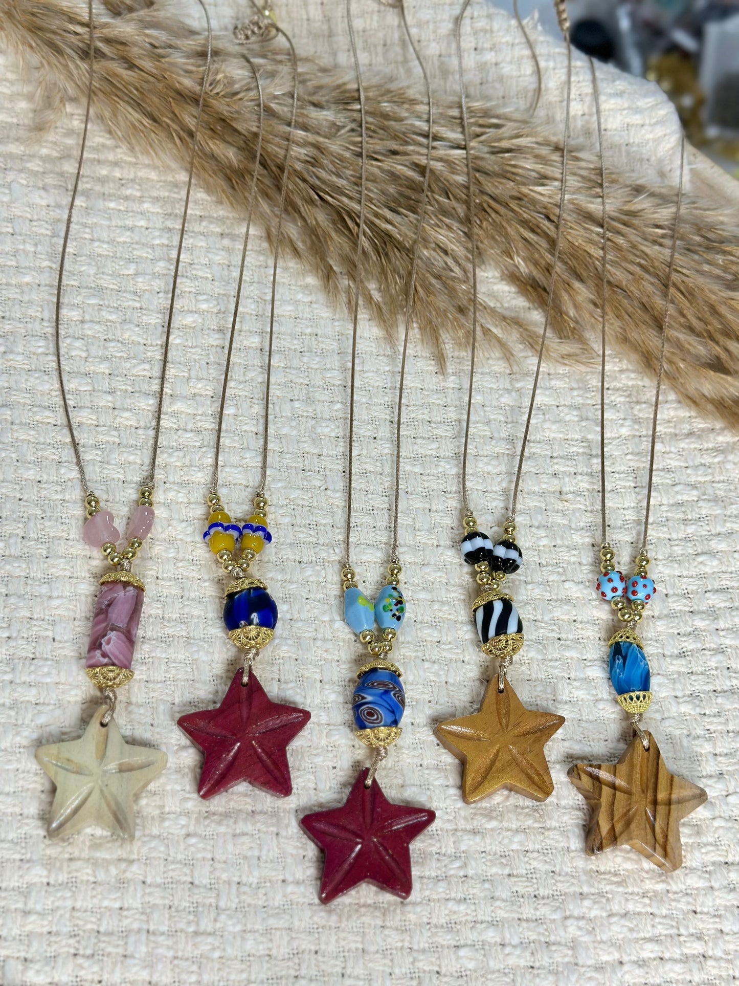 Woody star necklace (RESTOCK)