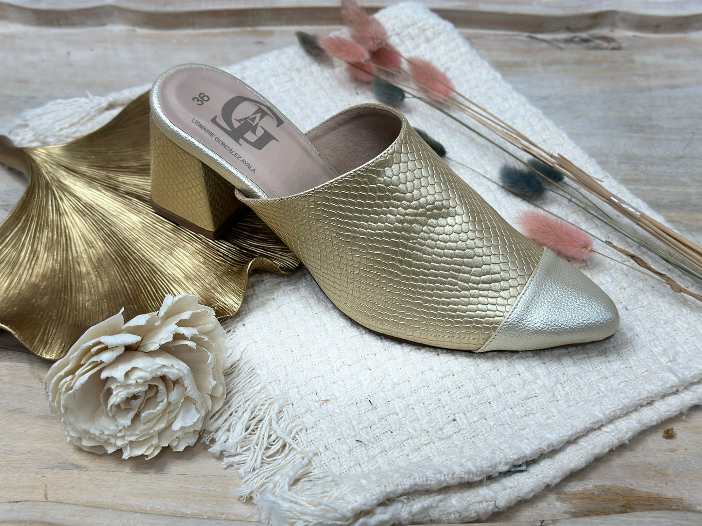 Golden Croco LGA