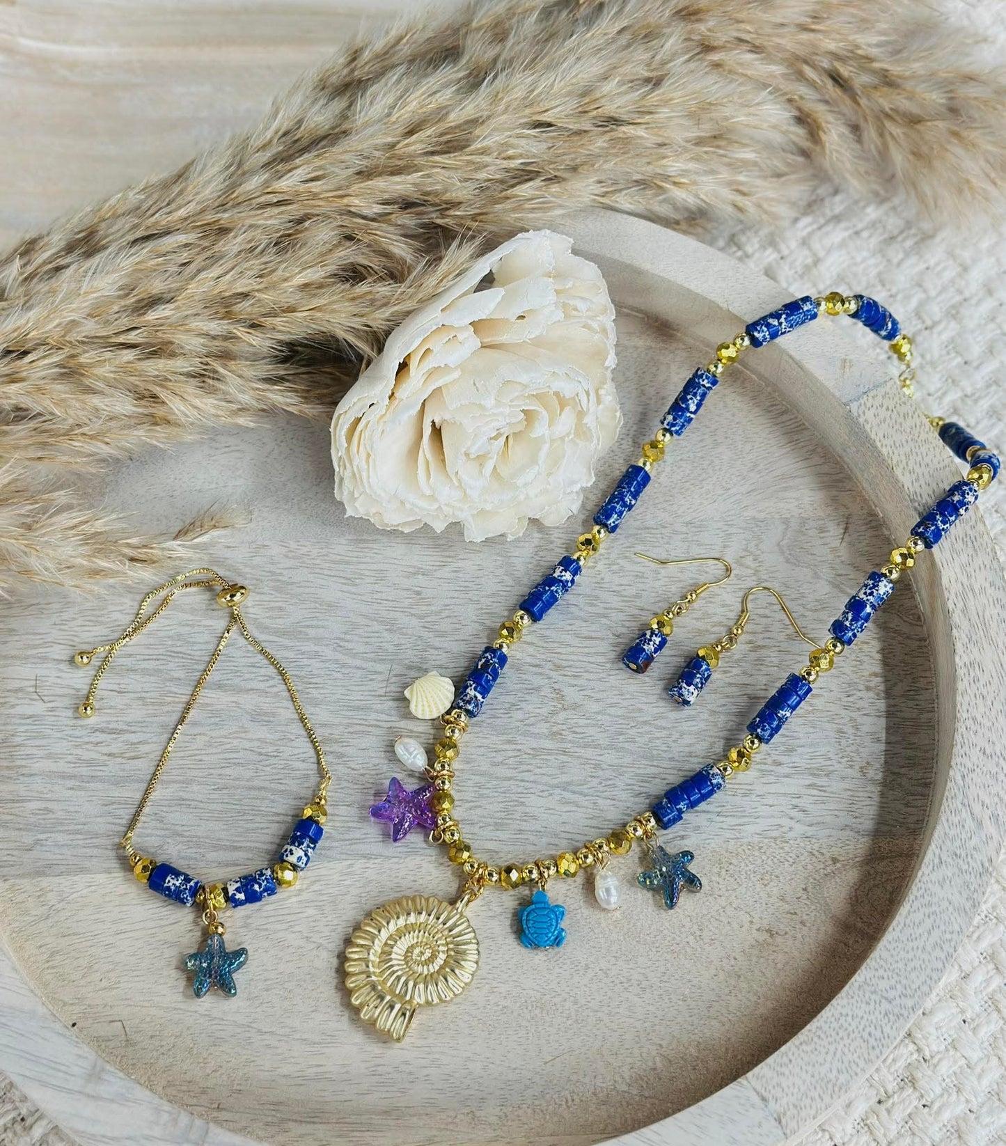 Royal caracola set