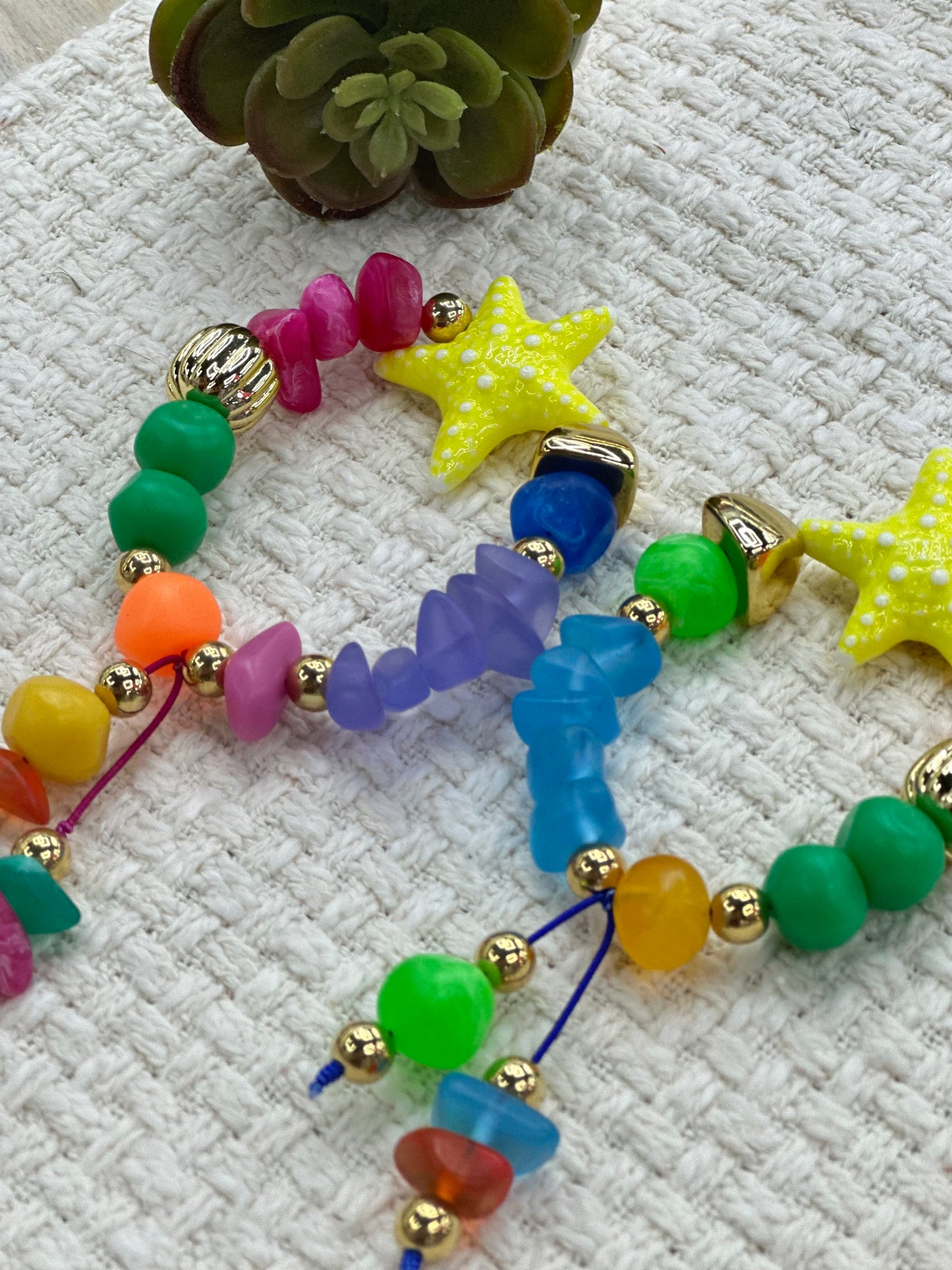Candy starfish bracelet (strechy)