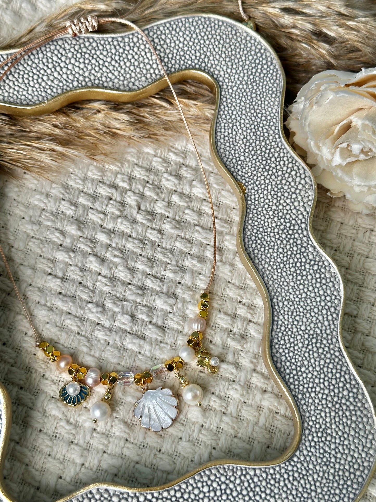 Pearly ocean necklace