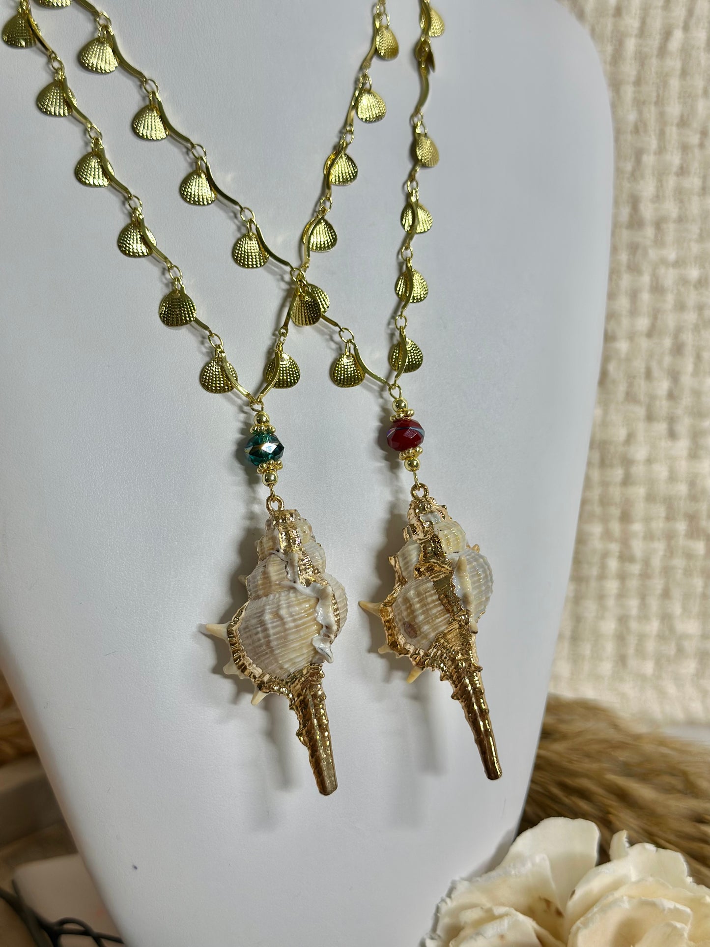 Sea waves necklace